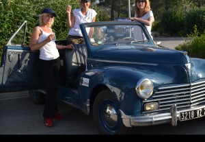 Julie Gayet, Sidonie Ferrandi, Clémence de Bernis, Peugeot 203, Rallye des Princesses