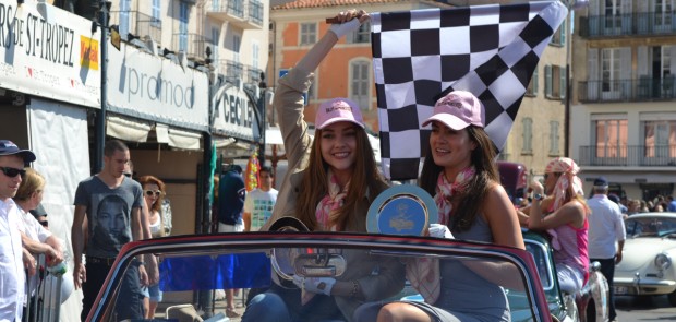 rallye des princesses, saint tropez, arrivée, voiture collection, voiture femme, solweig