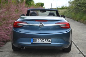 clémcence de bernis, Opel, cascada, opel cascada, essai, cabriolet, décapotable, bruges, voiture femme