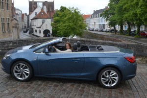 Opel, cascada, opel cascada, essai, cabriolet, décapotable, bruges, voiture femme, clémence de bernis