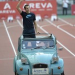 Usain Bolt, citroën, 2CV, stade de France, athlétisme, Renaud Lavillenie