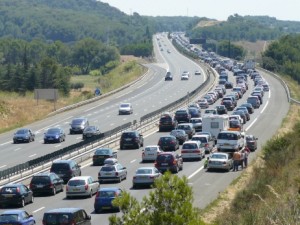 bouchons, vacances scolaires, vacances, vacances d'été, départ, circulation, trafic, bison futé