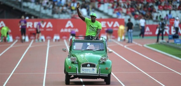 Usain Bolt, citroën, 2CV, stade de France, athlétisme