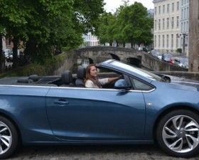 clémcence de bernis, Opel, cascada, opel cascada, essai, cabriolet, décapotable, bruges, voiture femme