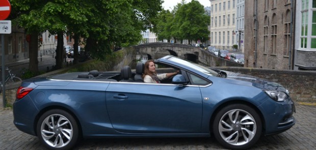 clémcence de bernis, Opel, cascada, opel cascada, essai, cabriolet, décapotable, bruges, voiture femme