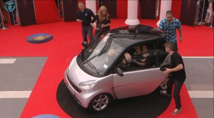 guiness world record, smart, fortwo, record, danseuses, neo-zélandais