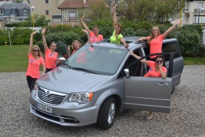 Lancia, Voyager, voiture de fille, voiture de femme, monospace, familial, essai, Clémence de Bernis, Héloïse de Bernis, Alix de Pelet