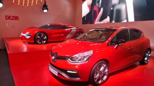 Color Manifesto, Clio RS 200 EDC, Atelier Renault, Champs Elysées, les Enjoliveuses