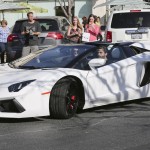 Kendall Jenner, Lamborghini, lamborghini aventador, Scott disick, starbucks, mannequin