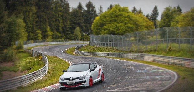 les enjoliveuses, Nouvelle Mégane R.S. 275 Trophy-R, Nürburgring, Renault, record