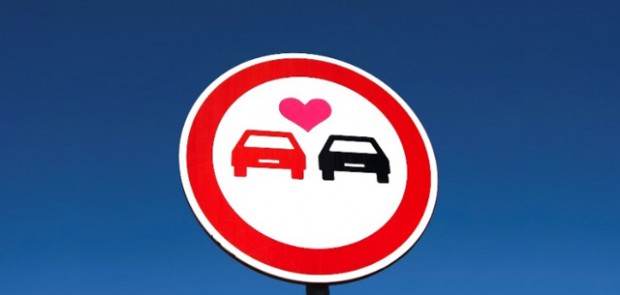 amour en voiture, saint-valentin, amour, séduction, voiture femme, astuce, sondage