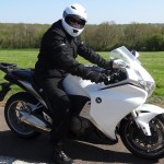 essai, circuit moto, circuit des ecuyers, moto, BMW, F800R, BMW F800R