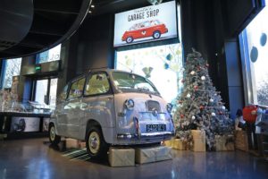 motorvillage, pere noel, garage du pere noel, exposition paris, exposition auto,