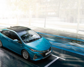 toyota, prius, hybride, photovoltaique, panasonic, mobilite durable, ecologie