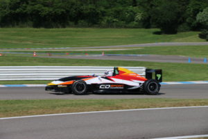 CD Sport, monoplace, formule renault, circuit, stage de pilotage, concours, circuit du laquais