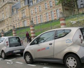 autolib, autopartage, anne hidalgo, deficit, bollore,