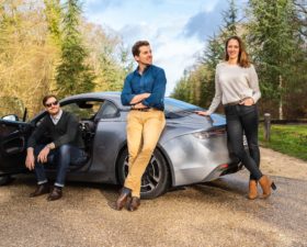 alpine, a110, alpine A110, voiture de sport, clémence de bernis, in corio, chaussures de luxe, chaussures en cuir, chaussures homme, concours, jeu-concours, guilhem delpon devaux, charles louis peponnet