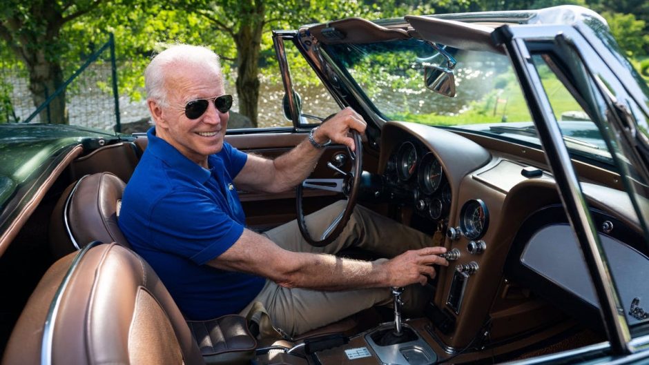 joe biden, corvette, president etats-unis, joe biden et automobile, voiture ancienne, chevrolet,