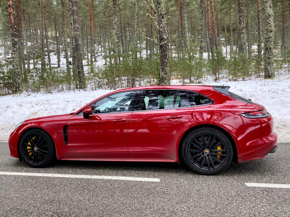 porsche, porsche panamera, GTS, voiture de sport, voiture allemande, berline, berline sportive, berline premium, panamera GTS,