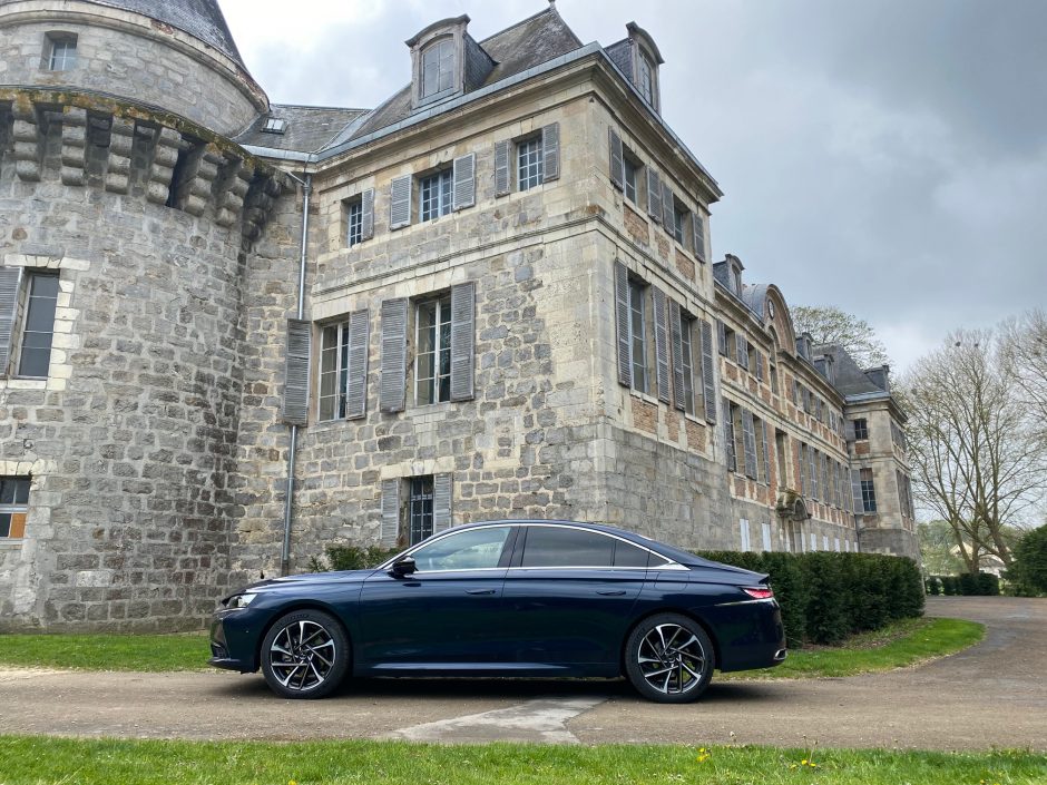 ds9 e-tense, berline, berline de luxe, berline hybride, essai, voiture francaise