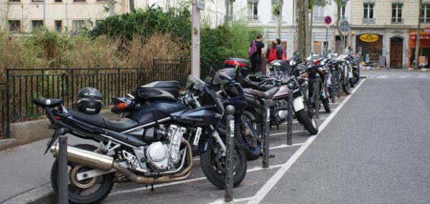 anne hidalgo, paris, grand paris, ile-de-france, stationnement, parking payant, stationnement paris, moto, deux-roues