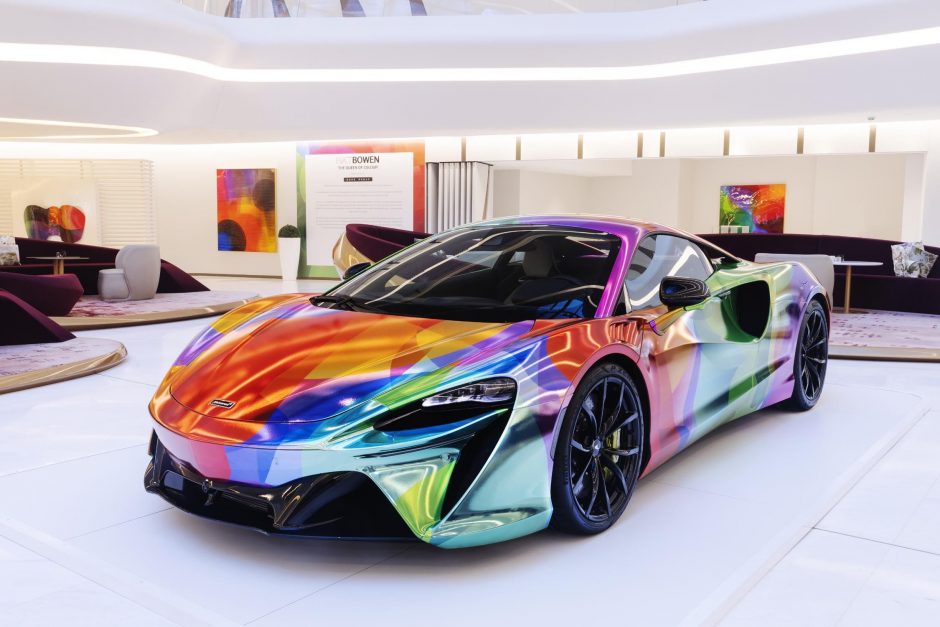 art car, McLaren Artura, Nat Bowen, McLaren, McLaren art car