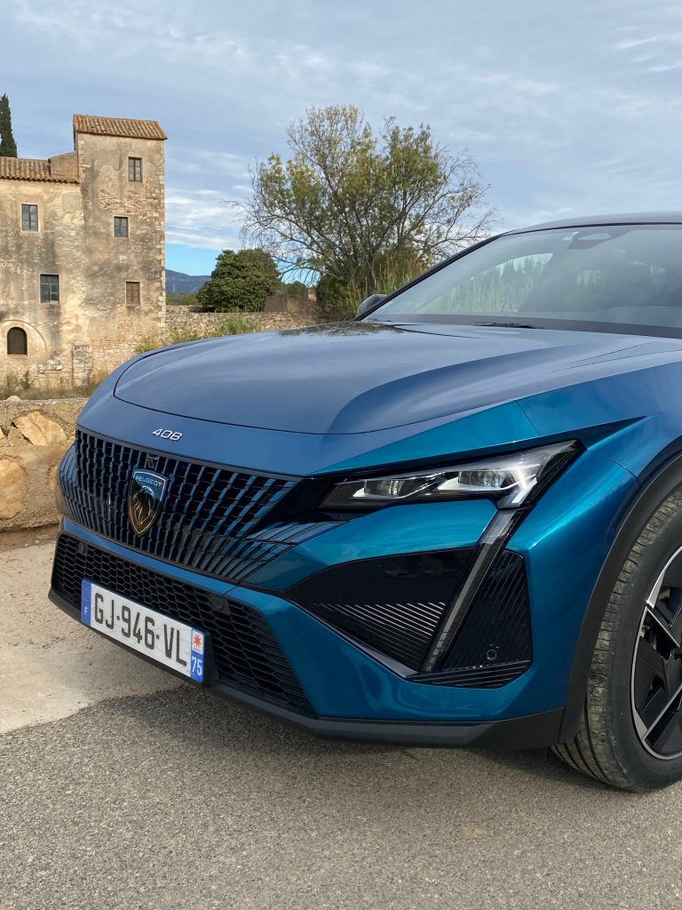 Peugeot, 408, testdrive, berline, fastback, suv, voiture hybride
