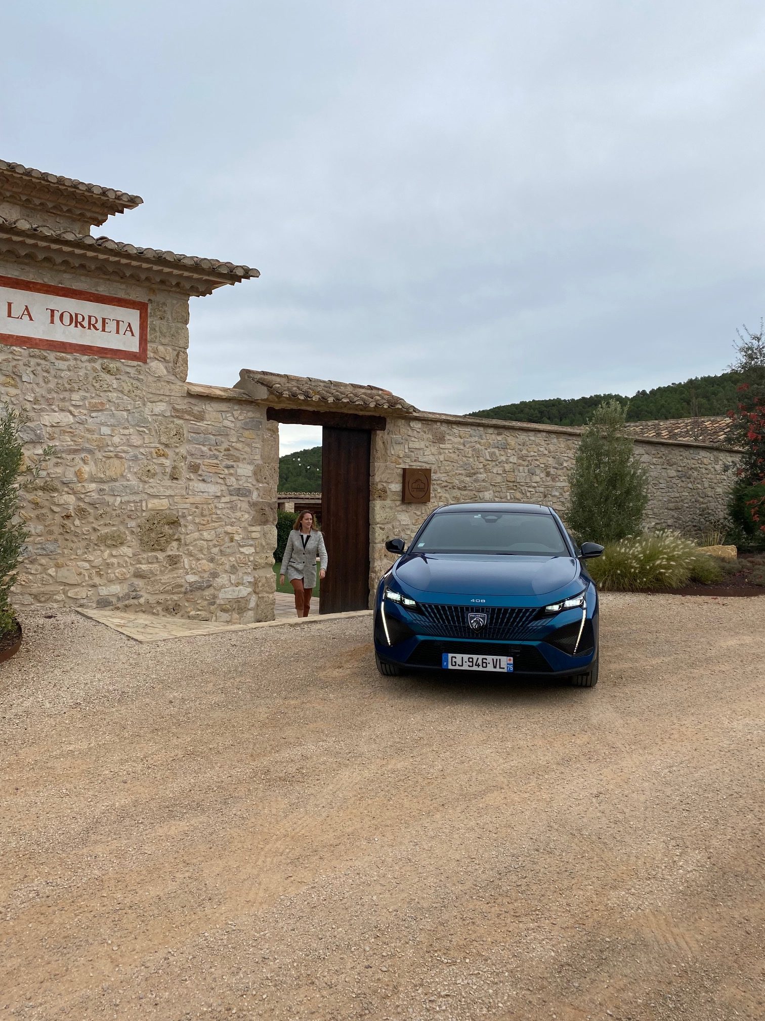 Peugeot 408 : essai de la nouvelle berline plug-in hybrid 225