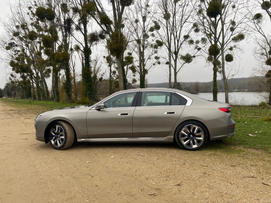 BMW, BMW i7, limousine, voiture de luxe, essai, voiture electrique, berline de luxe