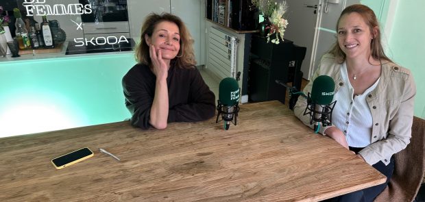 paroles de femmes, podcast, dorine bourneton, clemence de bernis, voltige aerienne, pilote paraplegique