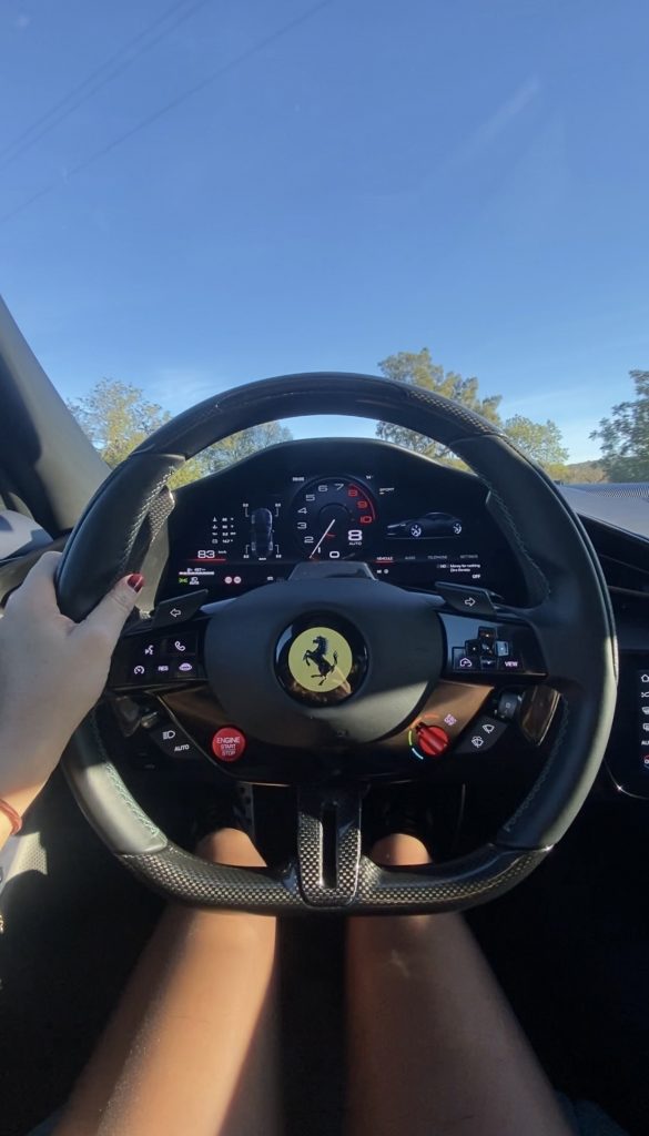 voiture sportive, GT, V8, essai, testdrive, clemence de bernis