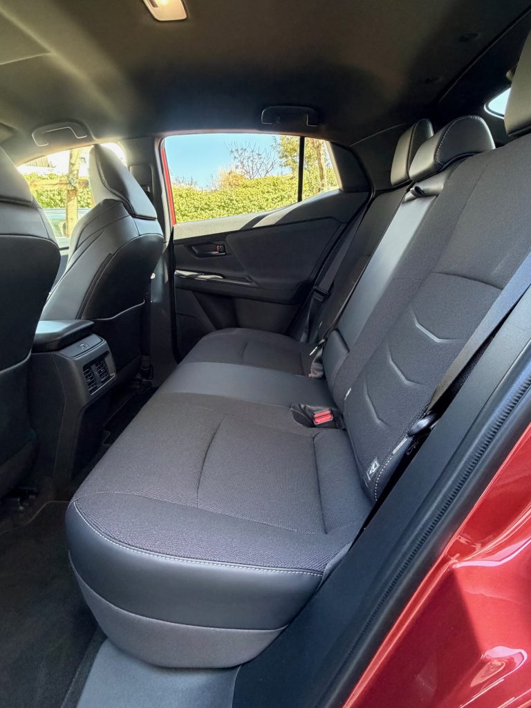 essai, SUV urbain, voiture electrique, toyota,