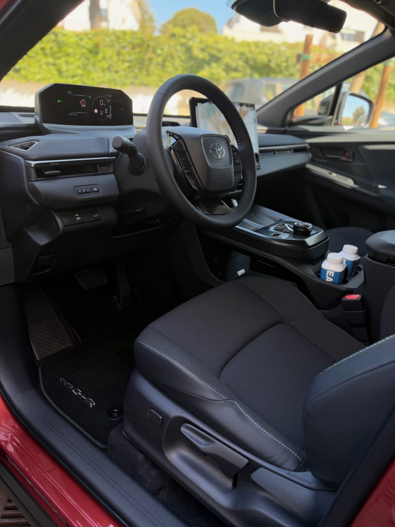 essai, SUV urbain, voiture electrique, toyota